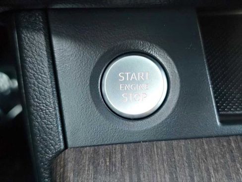 Used 2025 Audi Q5 2.0T Premium image 34