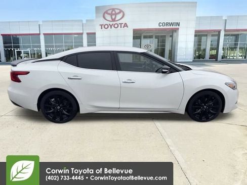 Used 2017 Nissan Maxima SR w/ Midnight Edition image 32