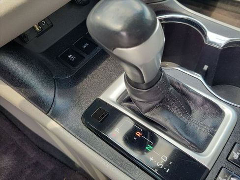 Certified 2016 Toyota Highlander XLE FWD image 37