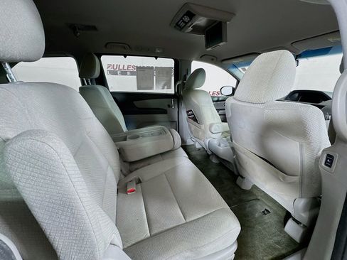 Used 2016 Honda Odyssey SE image 25