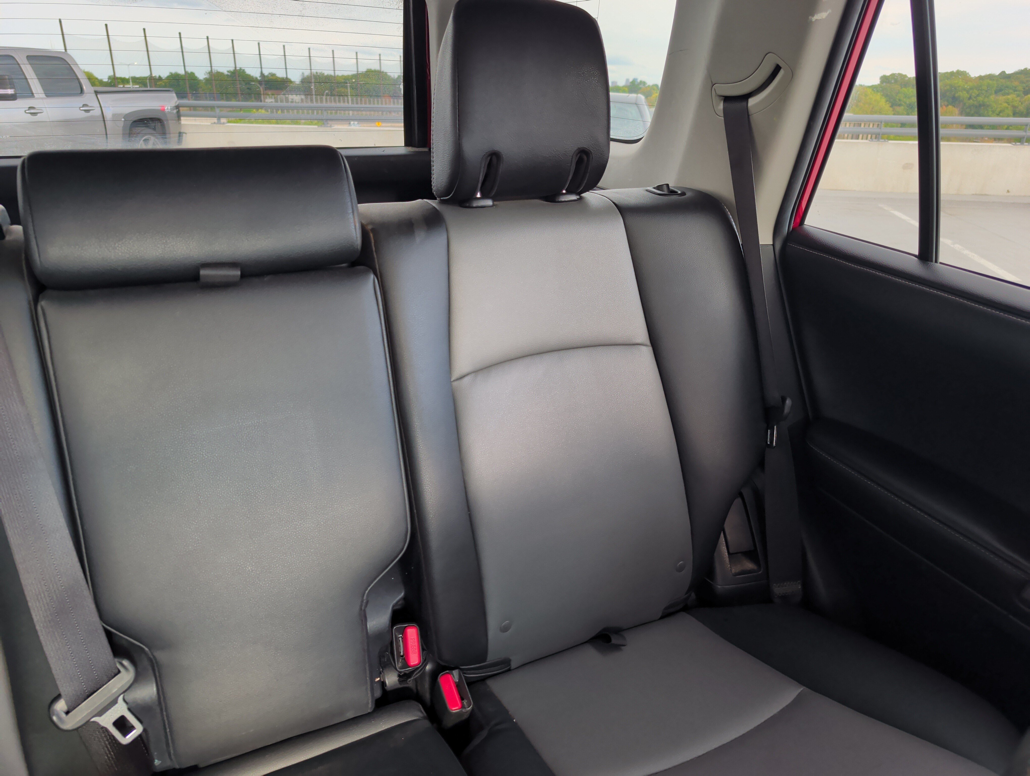 Used 2020 Toyota 4Runner SR5 Premium w/ Moonroof Package AWD/4WD image 14
