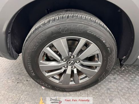 Used 2025 Nissan Pathfinder SV FWD image 18