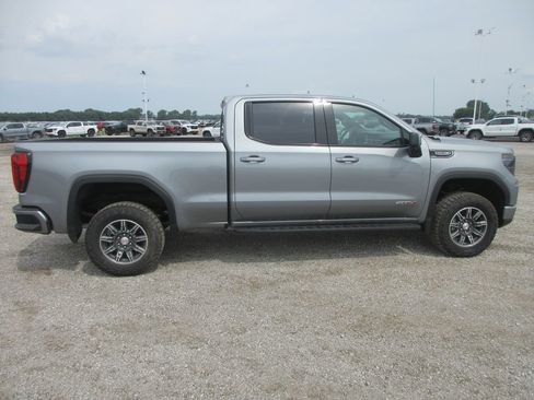 New 2026 GMC Sierra 1500 AT4 w/ AT4 Premium Package AWD/4WD image 4
