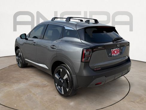 Used 2026 Nissan Kicks SR FWD image 8