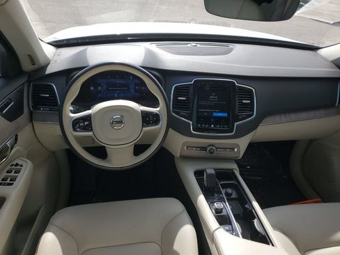 Used 2023 Volvo XC90 B6 Plus w/ Protection Package AWD/4WD image 3