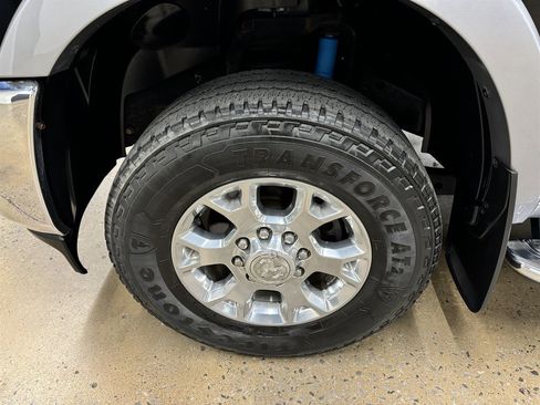 Used 2019 RAM 2500 Laramie AWD/4WD image 7