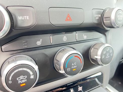 Used 2023 RAM 1500 Big Horn AWD/4WD image 23
