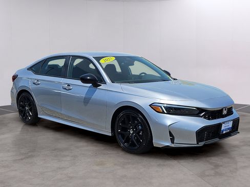 Certified 2025 Honda Civic Sport image 3
