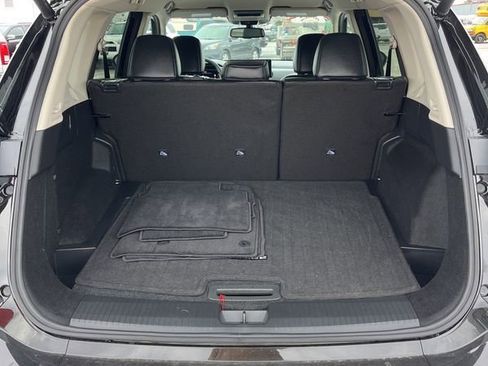 Used 2026 Nissan Rogue SL image 2