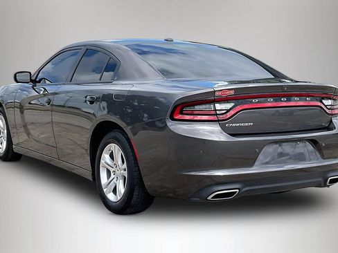 Used 2022 Dodge Charger SXT w/ Leather Interior Group RWD image 4