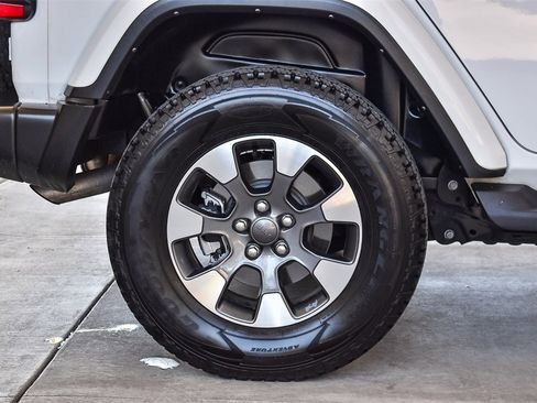 Used 2022 Jeep Wrangler Unlimited Sahara w/ Cold Weather Group image 11