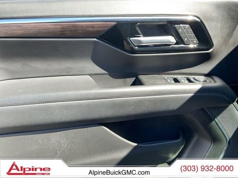 Used 2025 Chevrolet Tahoe Z71 image 16