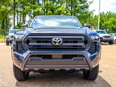 Used 2026 Toyota Tacoma SR RWD image 3
