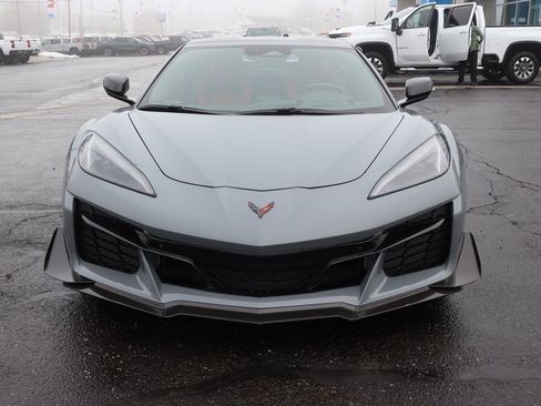 Used 2025 Chevrolet Corvette Z06 w/ Z07 Performance Package image 30