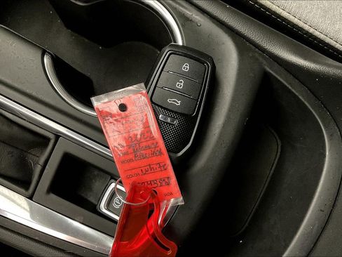 Used 2022 Chevrolet Equinox LS image 14