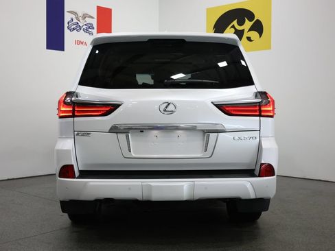 Used 2018 Lexus LX 570 4WD image 11