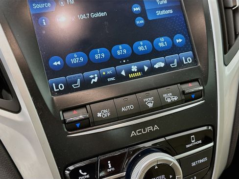 Used 2020 Acura TLX 2.4L FWD image 22