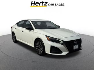 Used 2025 Nissan Altima 2.5 SV video 1