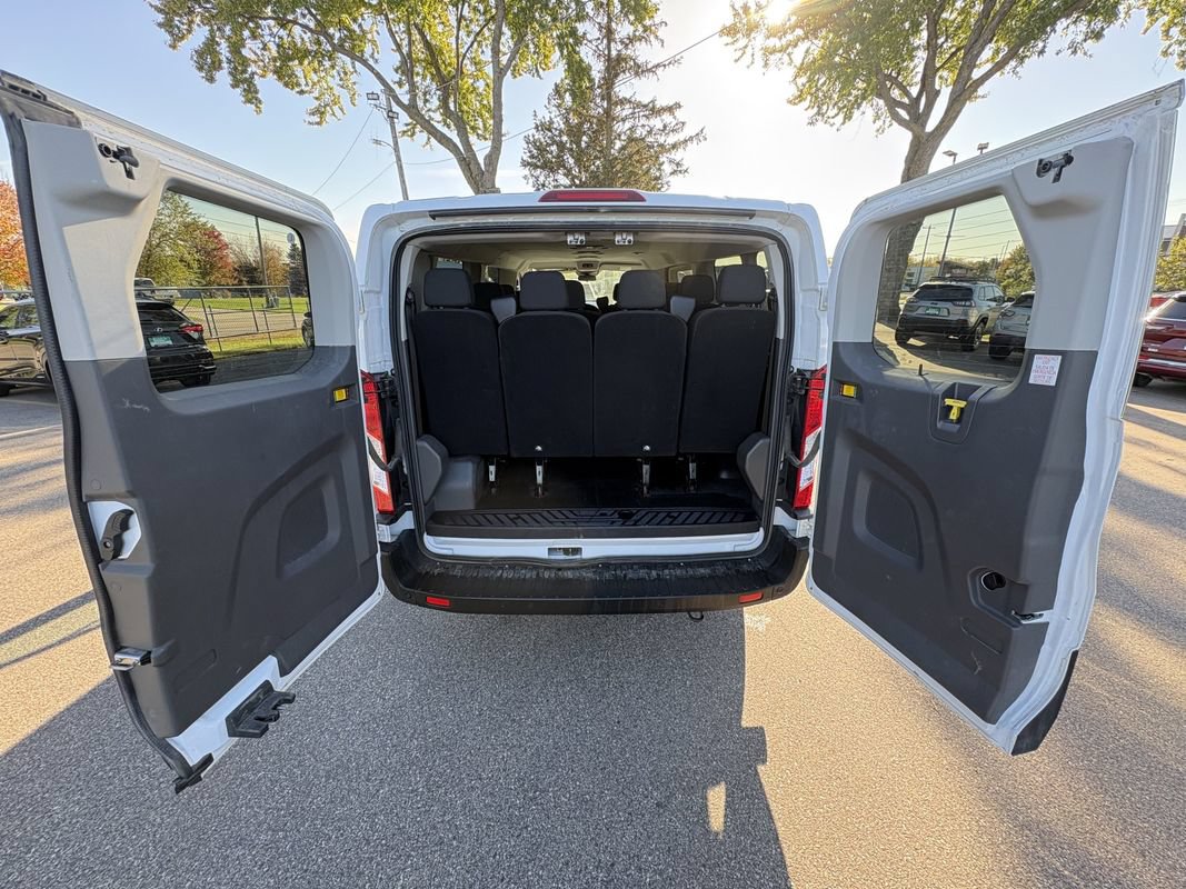 Used 2024 Ford Transit 350 XLT RWD image 34
