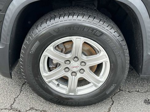 Used 2019 GMC Acadia SLE FWD image 7