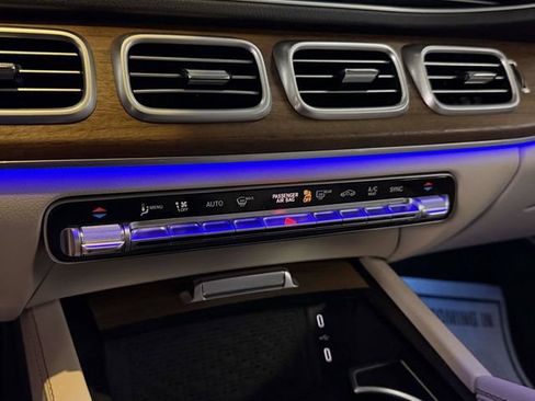 Certified 2025 Mercedes-Benz GLE 350 4MATIC image 37