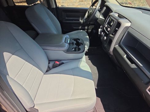 Used 2018 RAM 1500 Express AWD/4WD image 28