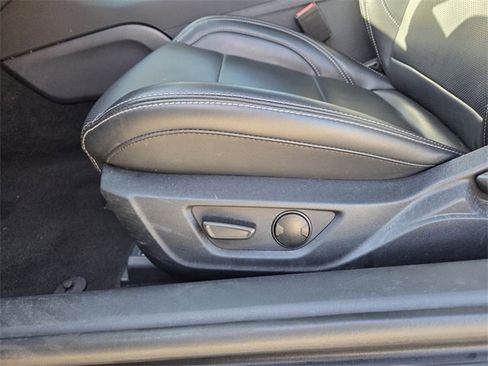 Used 2025 Ford Mustang Premium image 26