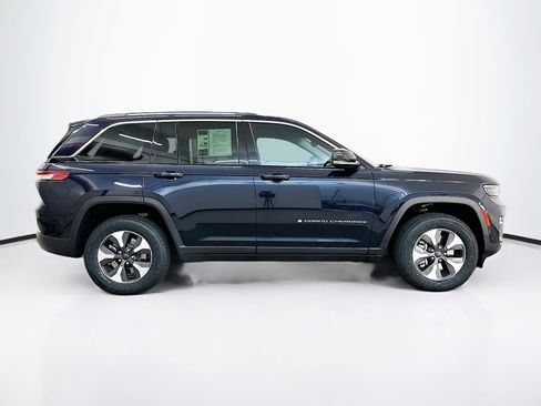 Used 2022 Jeep Grand Cherokee Limited 4xe w/ Luxury Tech Group II image 10