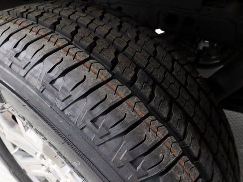 Certified 2022 Ford F150 XLT w/ Equipment Group 302A High image 21