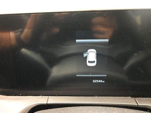 Used 2025 Kia Telluride S FWD image 11
