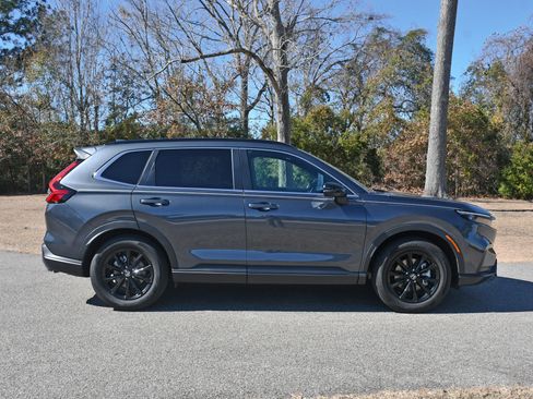 Used 2025 Honda CR-V Sport image 5