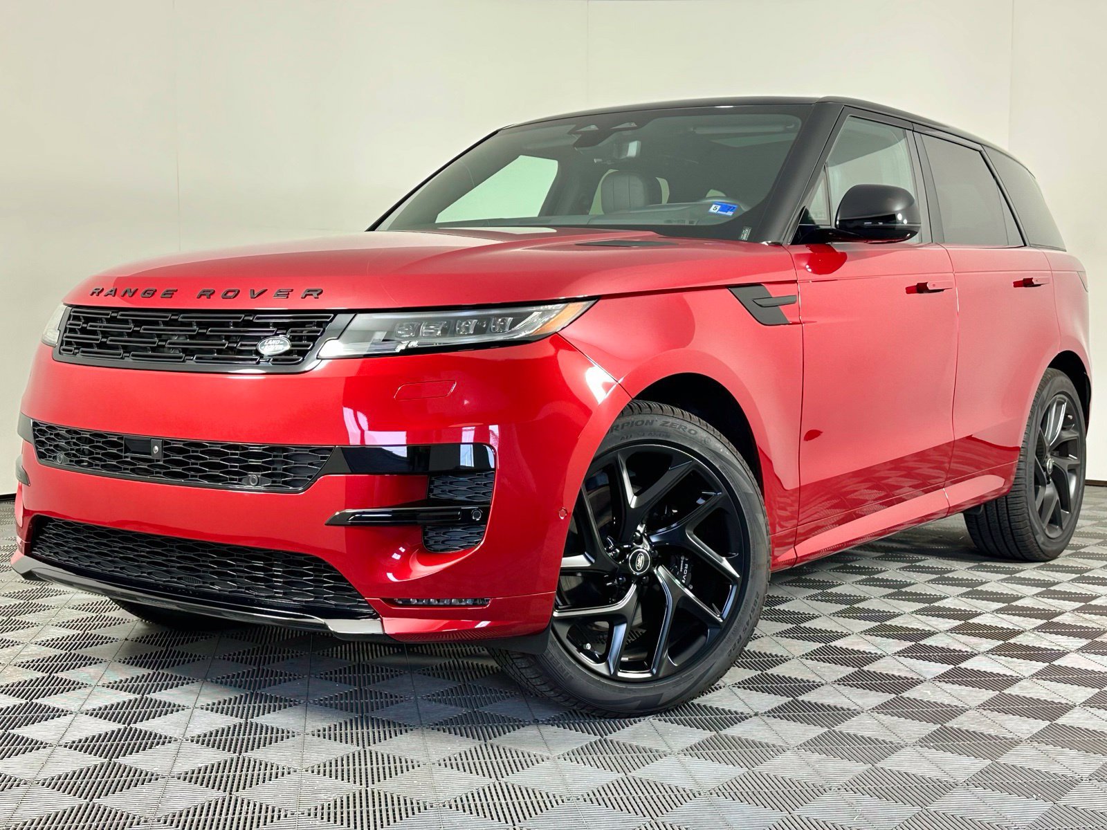 Used 2025 Land Rover Range Rover Sport Dynamic SE AWD/4WD image 36