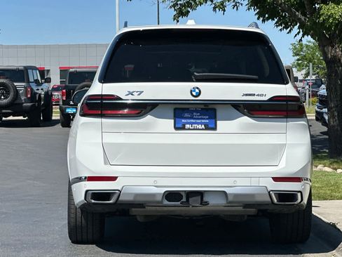 Used 2024 BMW X7 xDrive40i AWD/4WD image 7