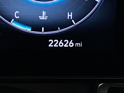 Certified 2025 Hyundai Elantra SEL image 18