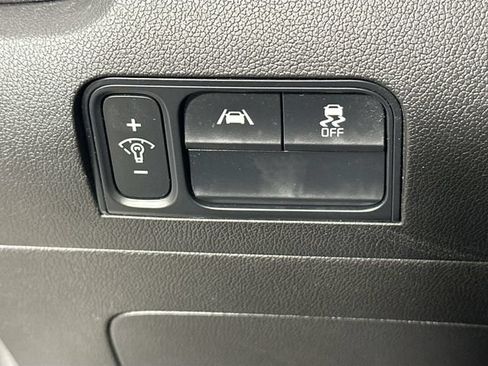 Used 2023 Kia Sorento S w/ Panoramic Sunroof Package AWD/4WD image 25