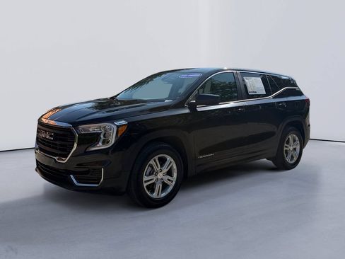 Used 2024 GMC Terrain SLE FWD image 7