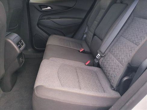 Certified 2024 Chevrolet Equinox LT FWD image 18