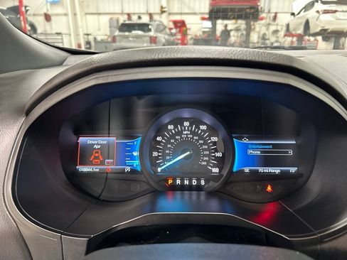 Certified 2024 Ford Edge ST-Line w/ Class II Trailer Tow Package AWD/4WD image 17