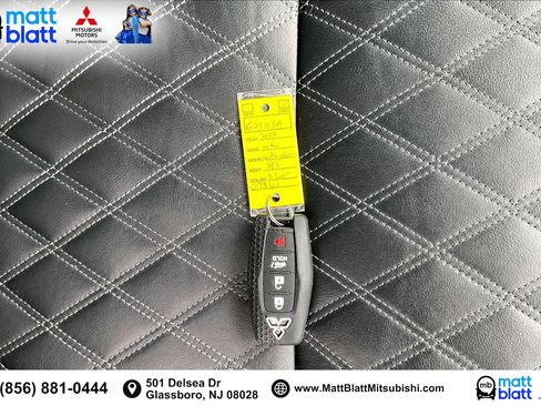 Used 2022 Mitsubishi Outlander SEL image 12