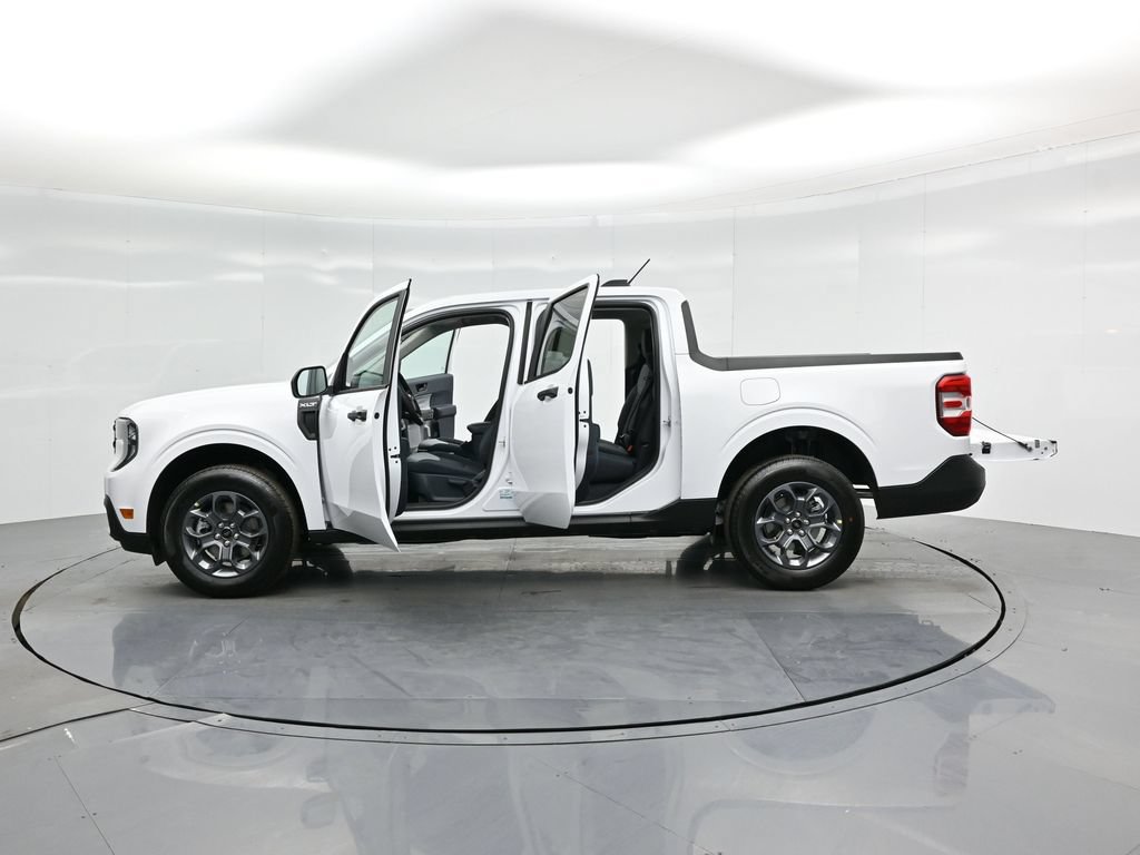 Used 2025 Ford Maverick XLT FWD image 35