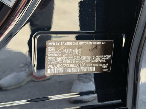 Used 2018 BMW M550i xDrive image 29