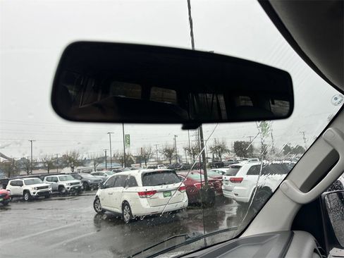 Used 2011 Ford E-350 and Econoline 350 XLT image 23