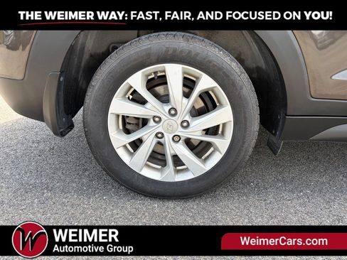 Used 2020 Hyundai Tucson Value AWD/4WD image 11