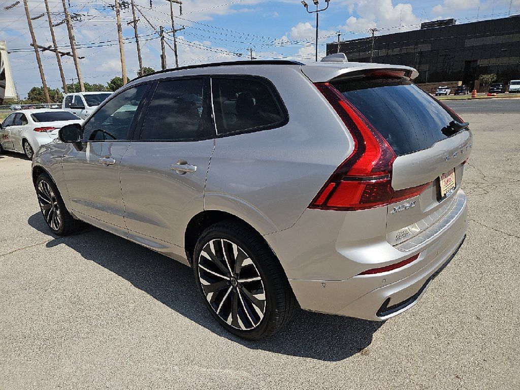 Used 2026 Volvo XC60 B5 Ultra w/ Protection Package Premier AWD/4WD image 4