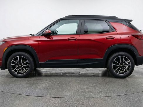 Used 2025 Chevrolet TrailBlazer LT image 5