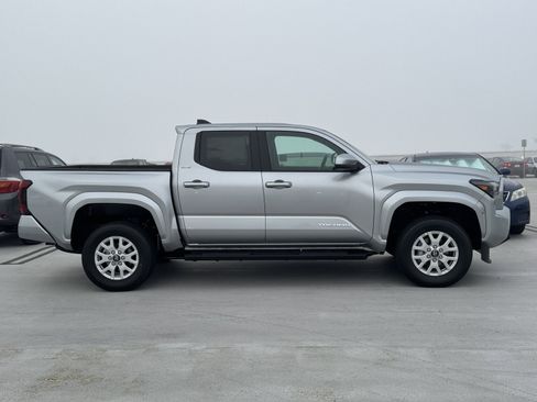 New 2026 Toyota Tacoma SR5 image 12