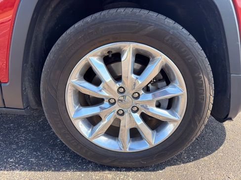 Used 2016 Jeep Cherokee Limited AWD/4WD image 17