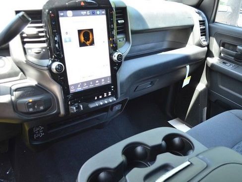 New 2026 RAM 2500 Tradesman AWD/4WD image 21