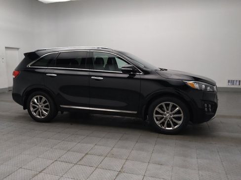 Used 2017 Kia Sorento SX FWD image 11
