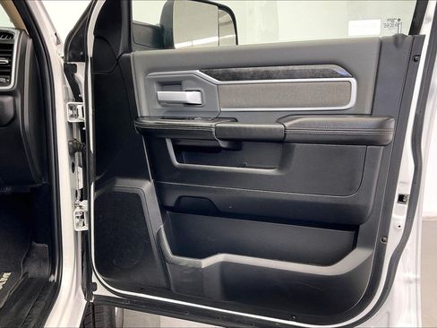 Used 2020 RAM 2500 Big Horn AWD/4WD image 25